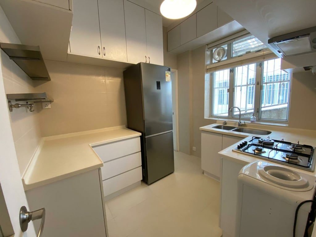 photo 4 — 5H Bowen Road, Mid Levels Central