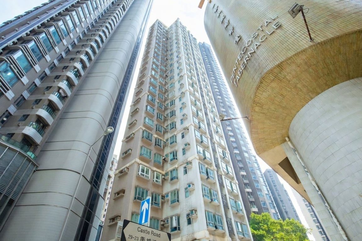 photo 10 — Windsor Court, Mid Levels West