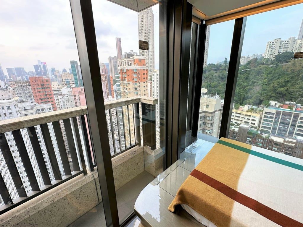 photo 4 — Eight Kwai Fong Happy Valley, Happy Valley