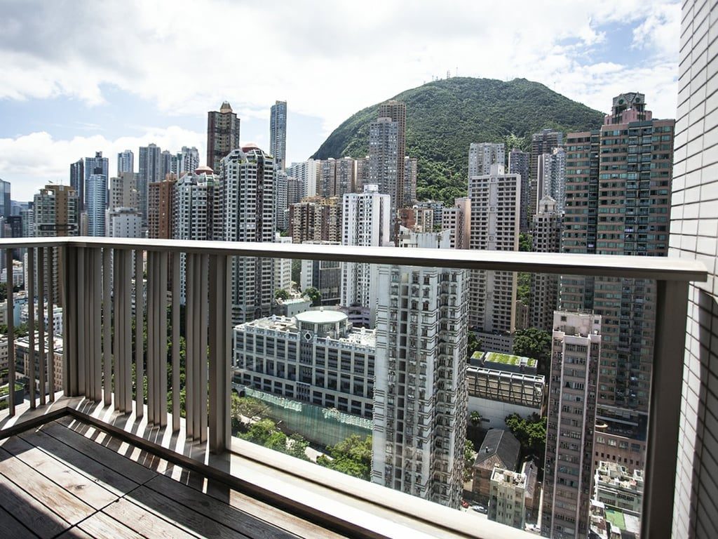 photo 2 — Island Crest, Sai Ying Pun