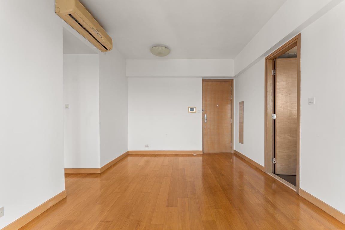 photo 5 — Island Crest, Sai Ying Pun