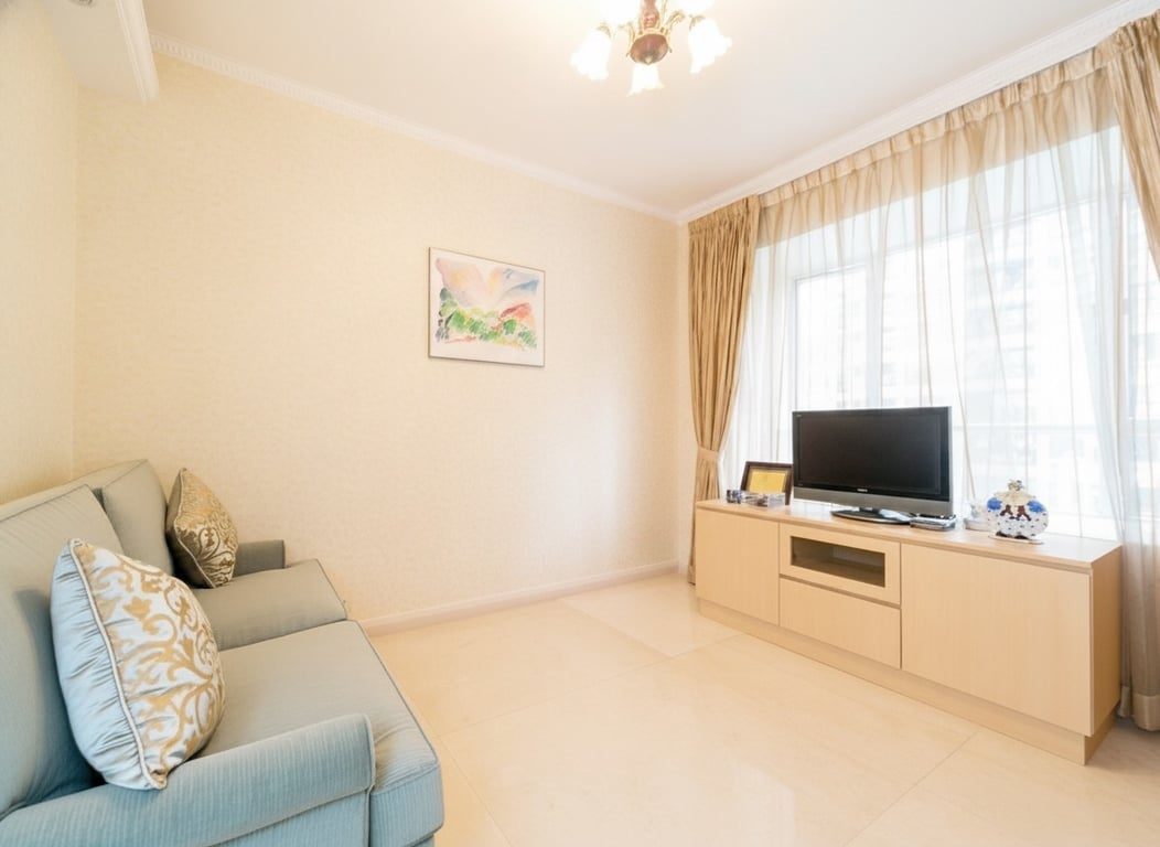photo 6 — Serene Court, Mid Levels West
