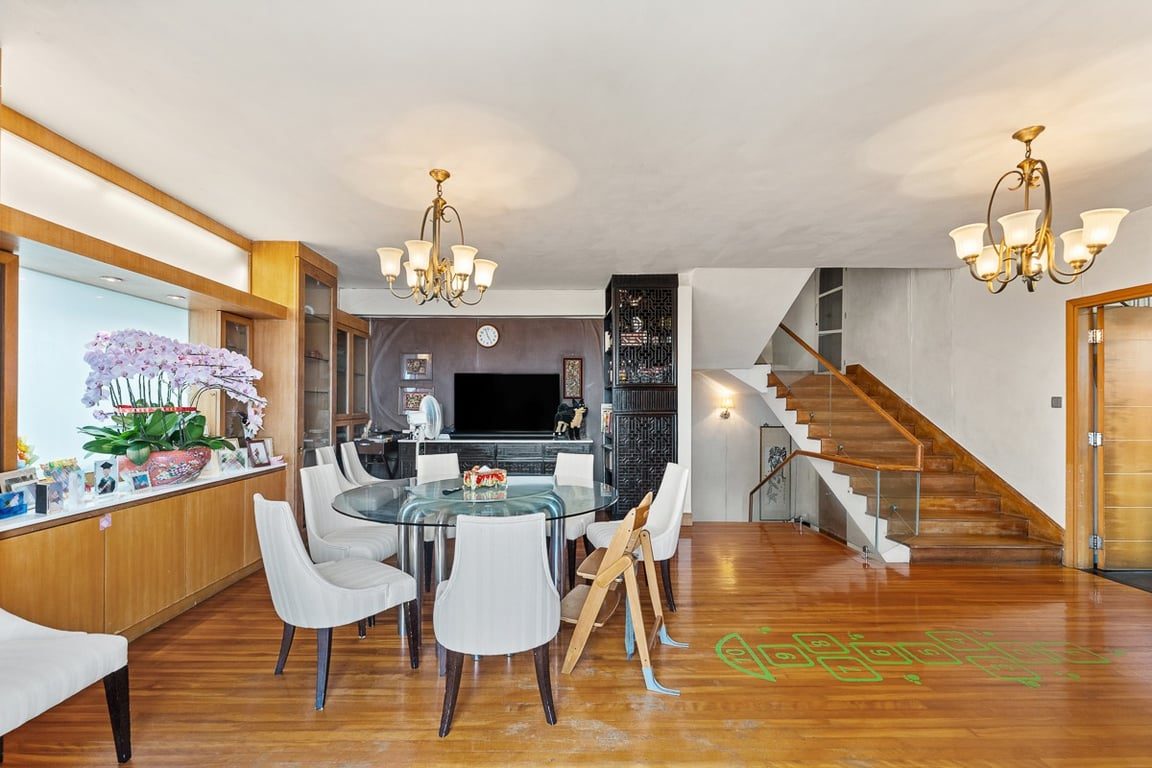 photo 10 — Black's Link Villa, The Peak