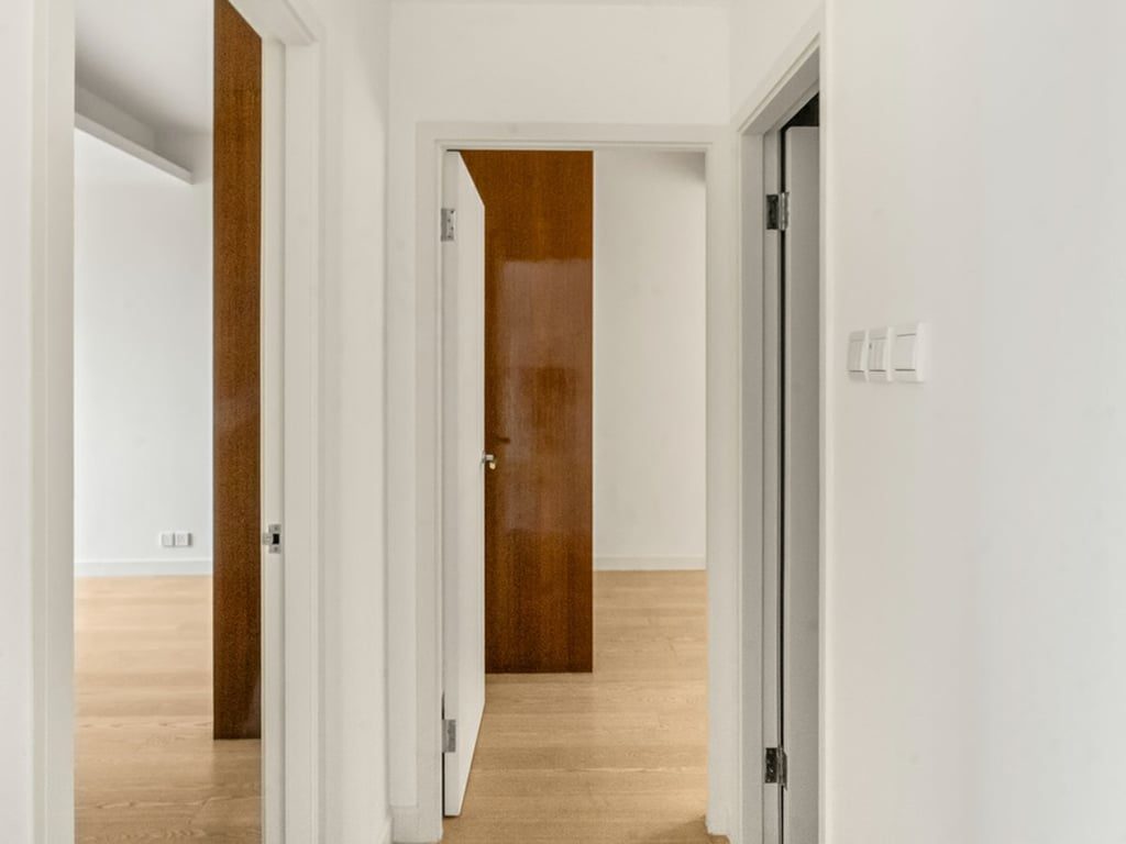photo 7 — Best View Court, Mid Levels Central
