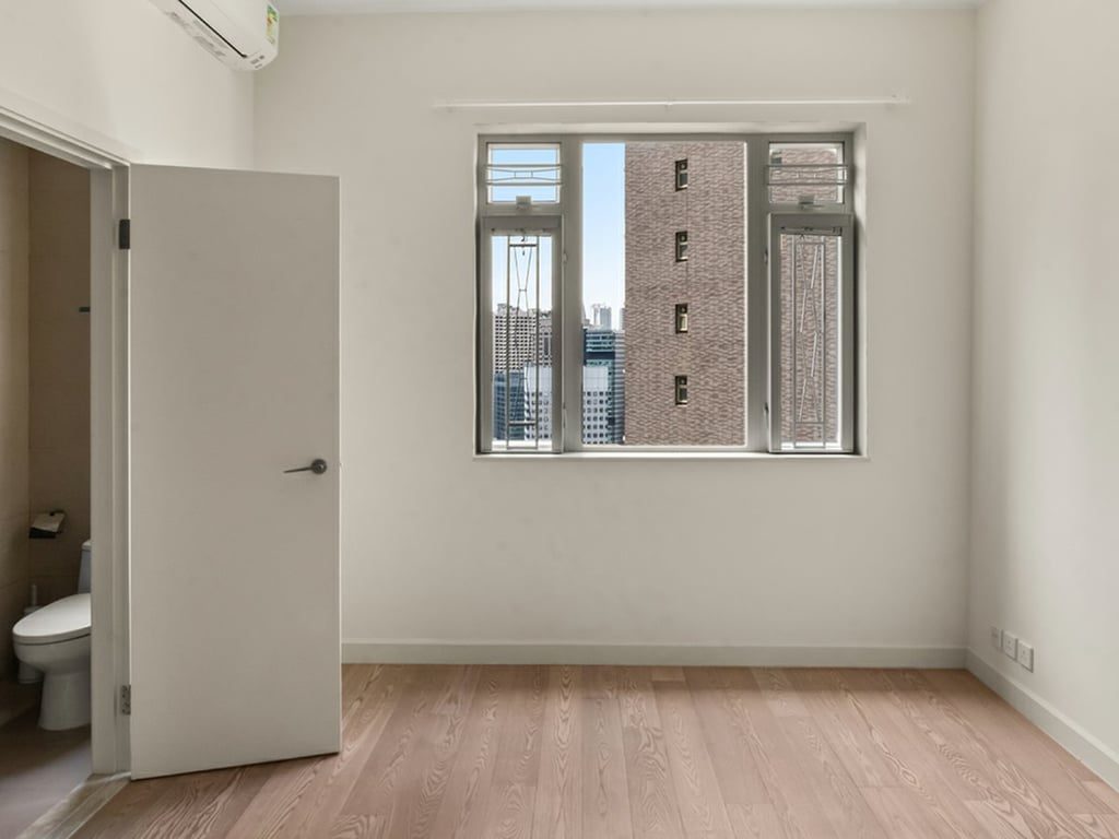 photo 8 — Best View Court, Mid Levels Central
