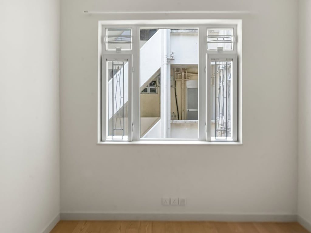 photo 10 — Best View Court, Mid Levels Central