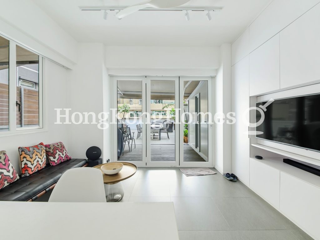 Studio — 和發大廈，西環堅尼地城