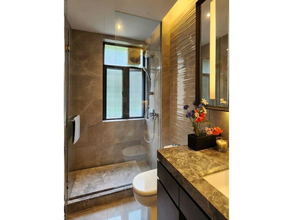 photo 15 — Grenville House, Mid Levels Central