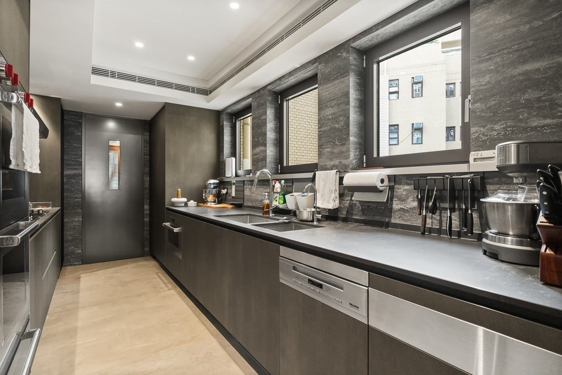 photo 22 — Grenville House, Mid Levels Central
