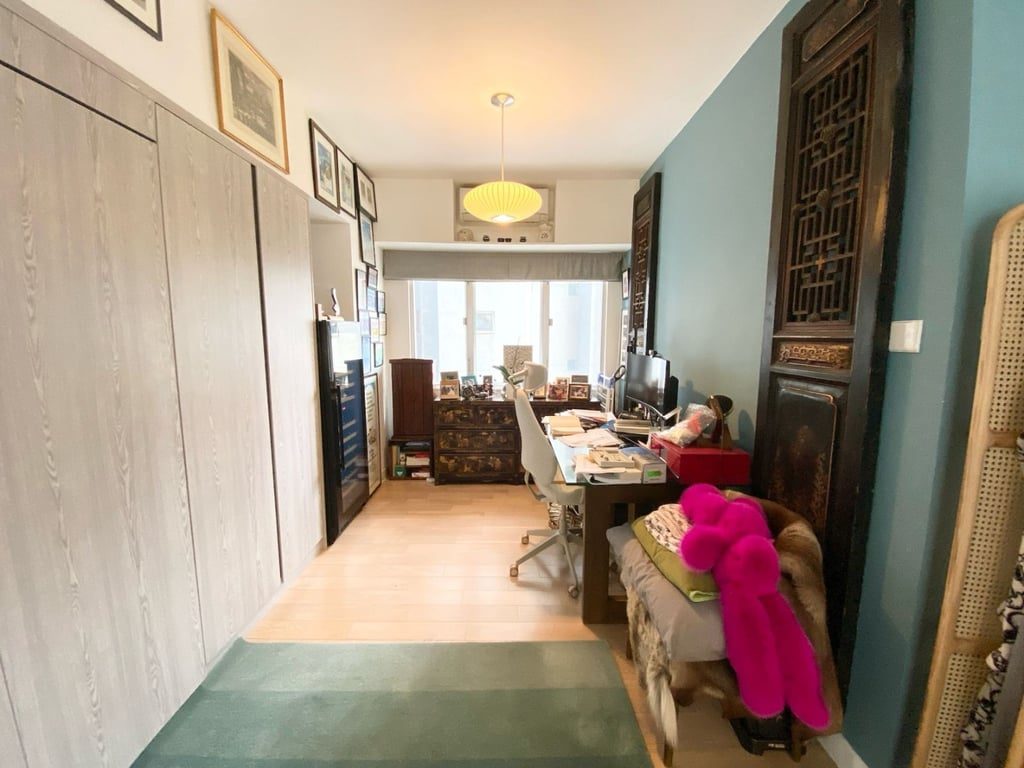 photo 3 — Arbuthnot House, Central