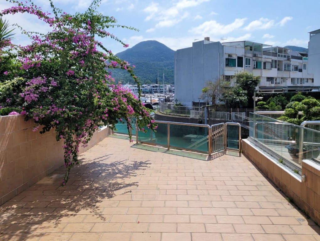 Marina Cove