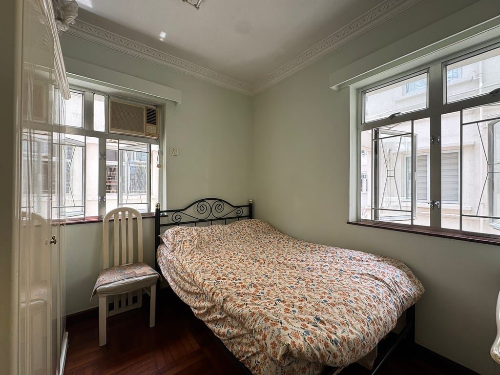 photo 10 — Carol Mansion, Mid Levels West