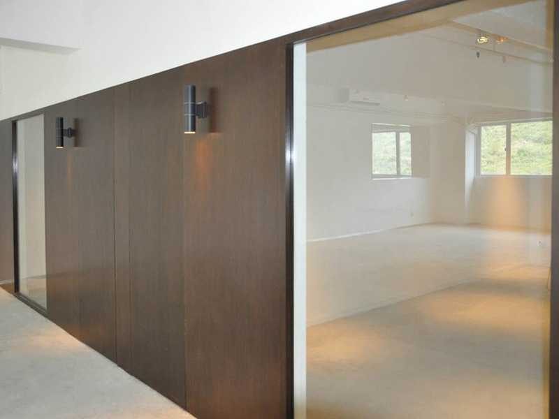 photo 4 — Derrick Industrial Building, Wong Chuk Hang