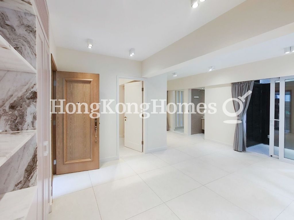 Living Area — 摩羅廟交加街 2J號，西半山