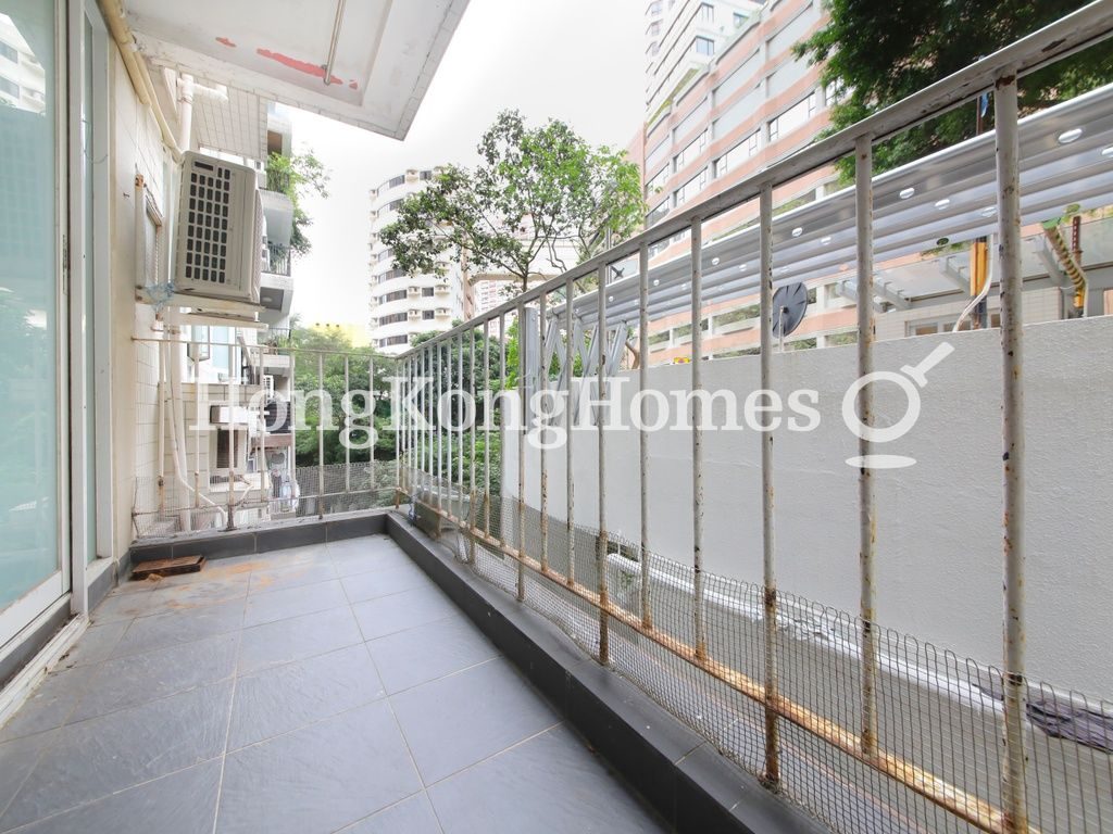 Balcony off Living and Dining Room — Phoenix Court - Block 03, Mid-levels East