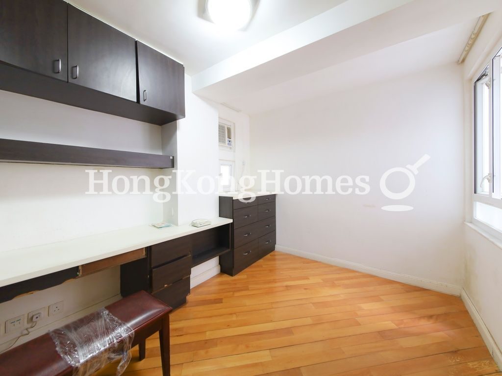 Second Bedroom — Phoenix Court - Block 03, Mid-levels East