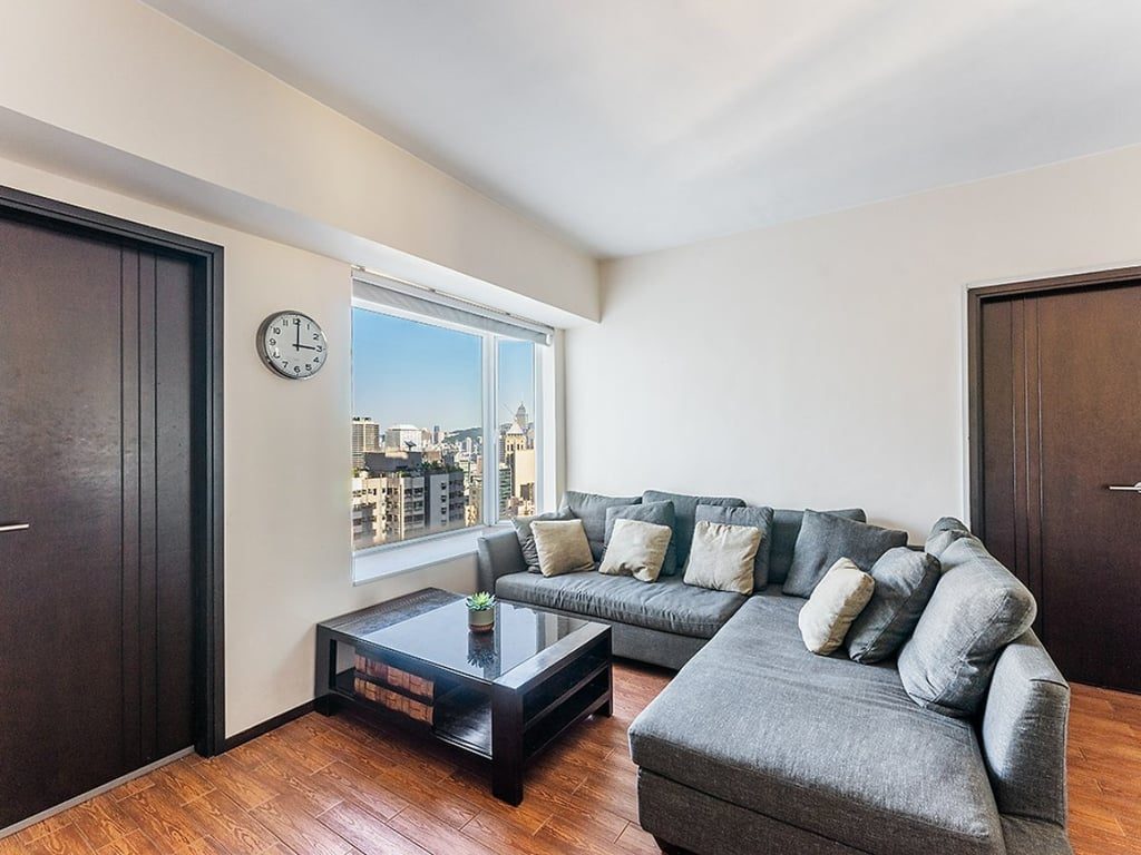 photo 6 — Woodlands Terrace, Mid Levels West