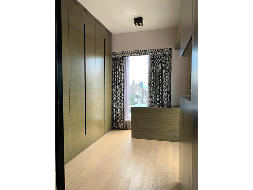 photo 9 — The Summa Twr 1, Sai Ying Pun