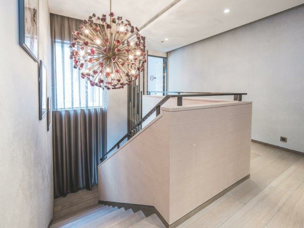 photo 4 — Regal Crest, Mid Levels Central