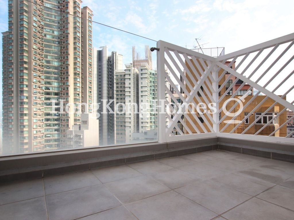 Balcony off living and dining Room — The Icon，西半山