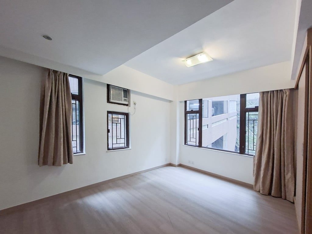 photo 5 — Right Mansion, Mid Levels West