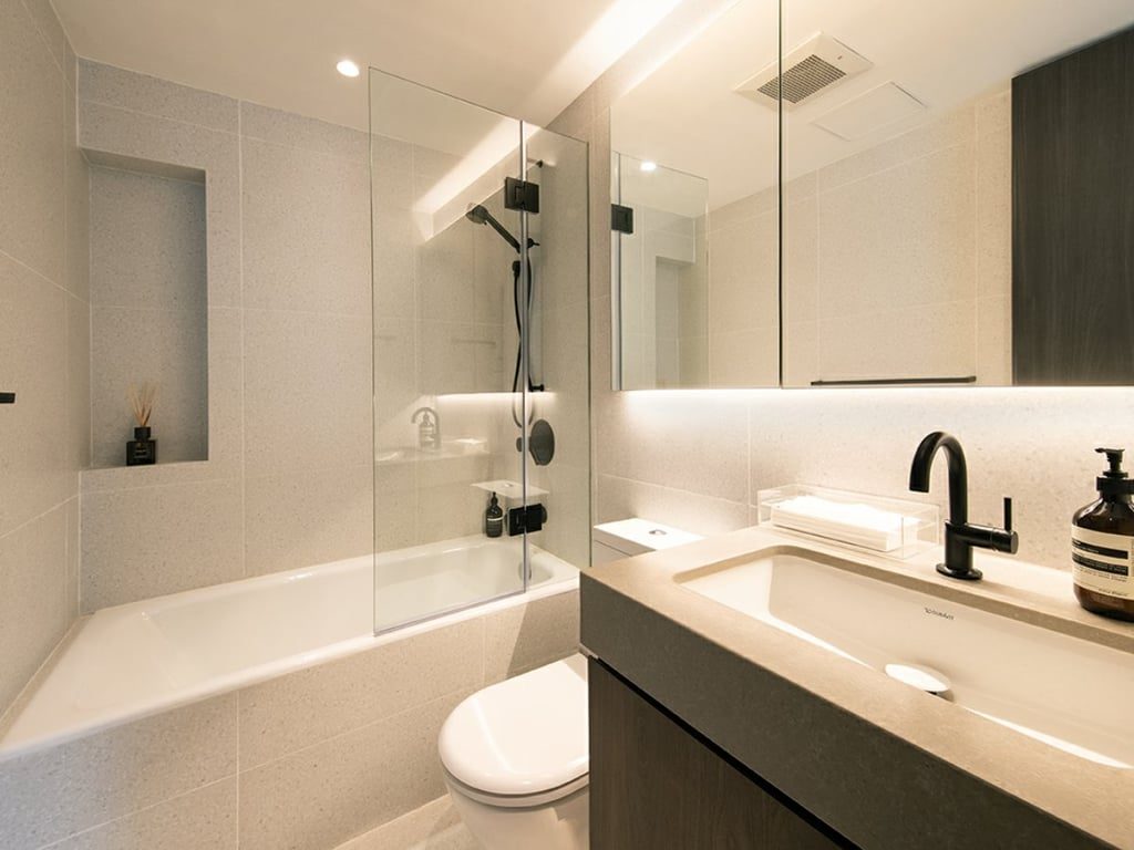 photo 14 — Rhine Court C2, Mid Levels West