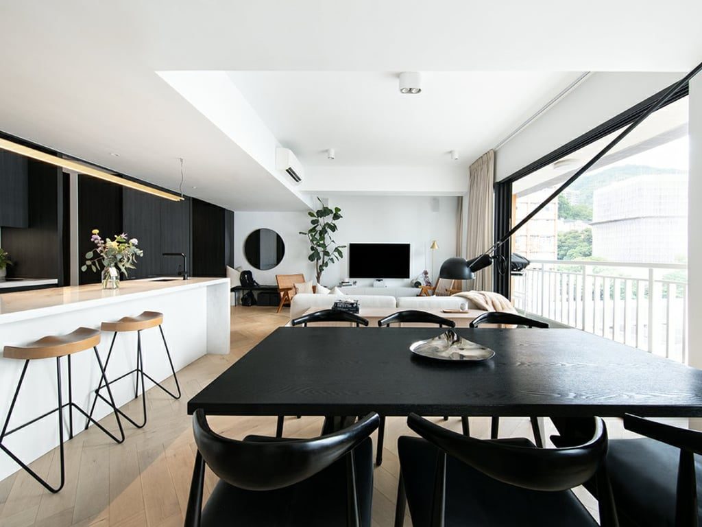 photo 2 — Rhine Court C2, Mid Levels West