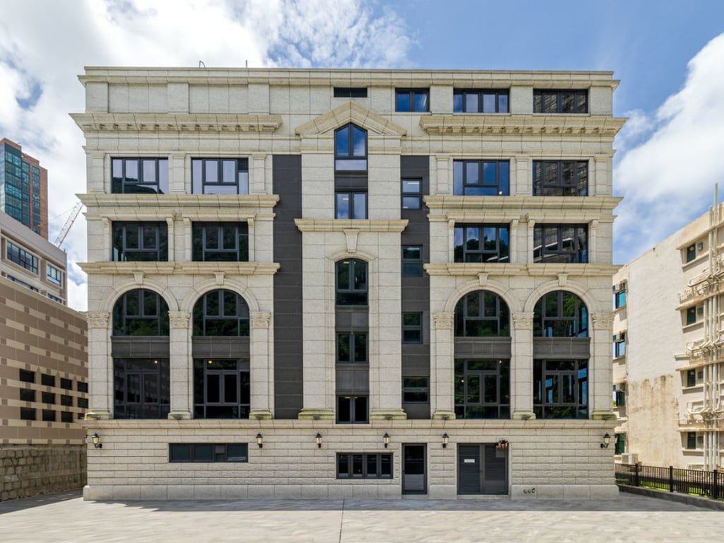 72 Repulse Bay Road