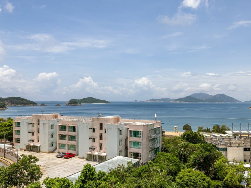 photo 26 — 72 Repulse Bay Road, Repulse Bay