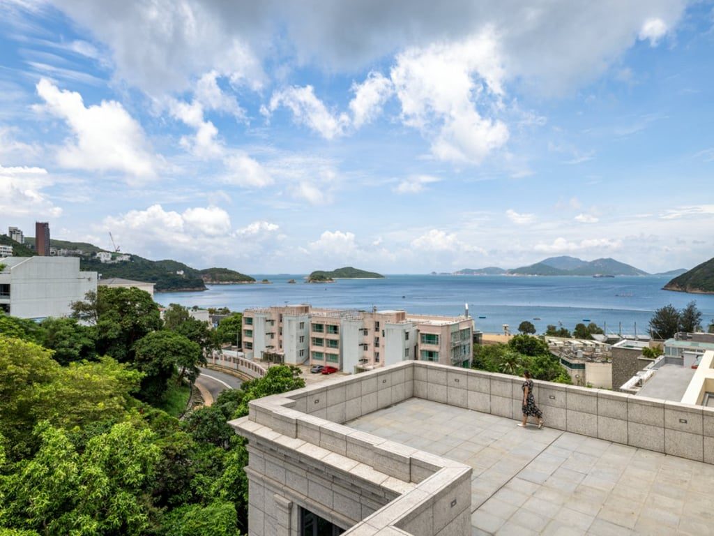 photo 3 — 72 Repulse Bay Road, Repulse Bay