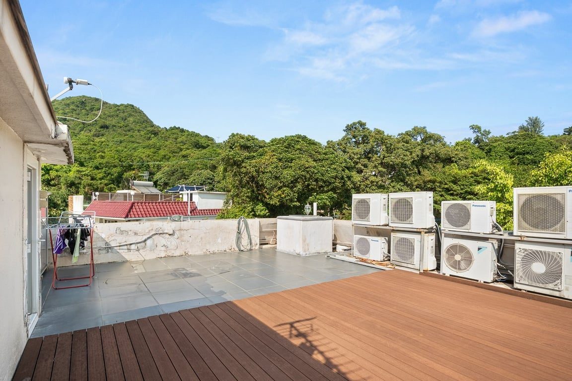 photo 18 — Tso Wo Hang, Sai Kung