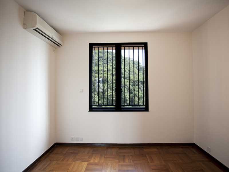 photo 2 — Manhattan Tower, Repulse Bay