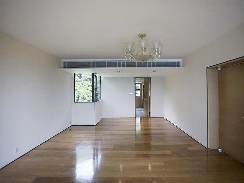 photo 6 — Belgravia, South Bay
