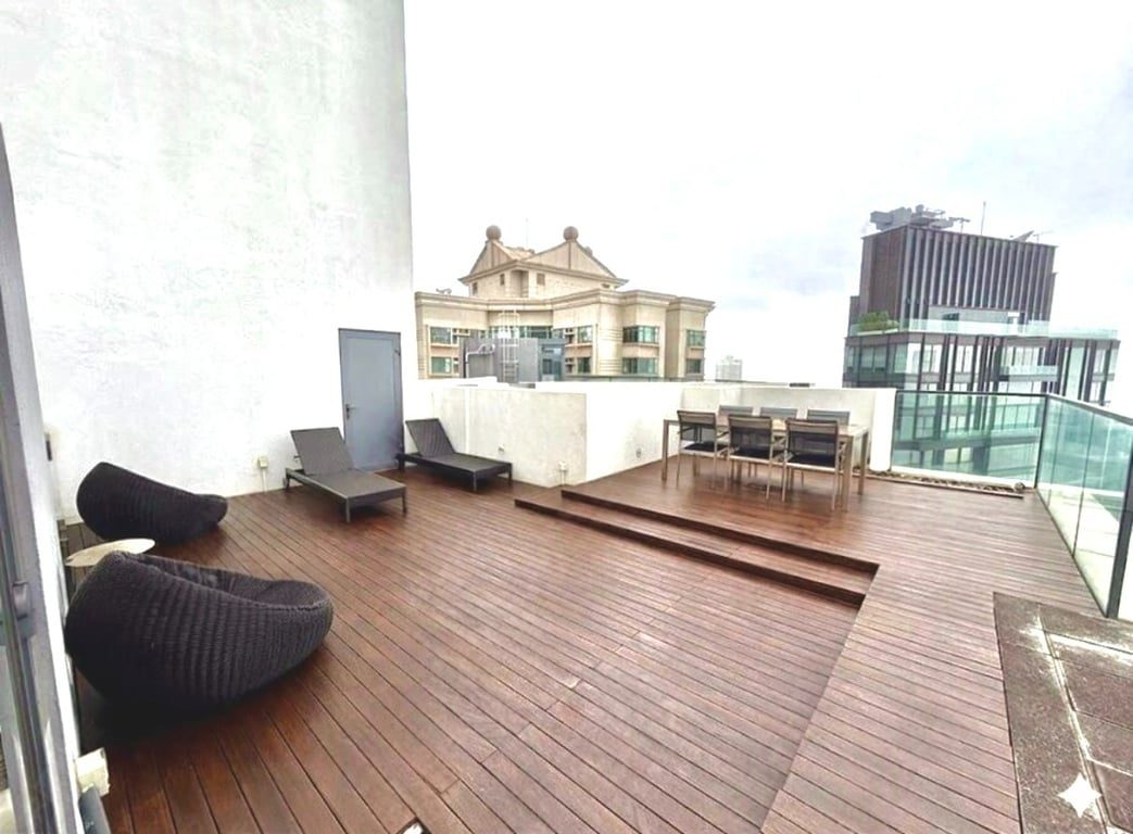 photo 6 — Azura Penthouse Duplex, Mid Levels West