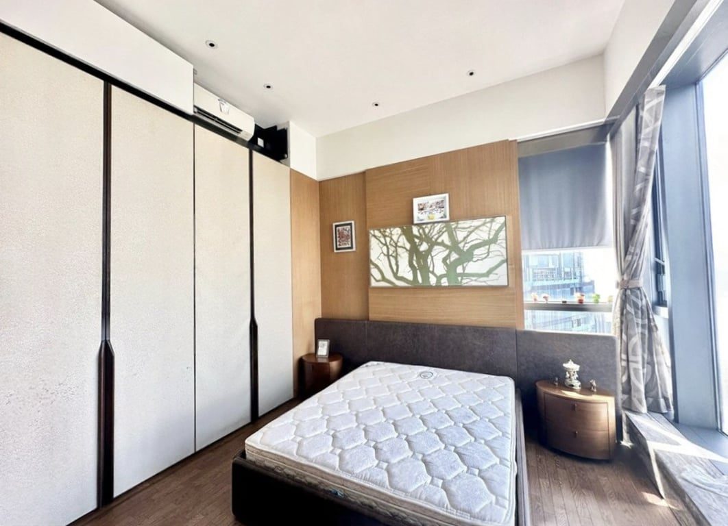 photo 10 — Azura Penthouse Duplex, Mid Levels West