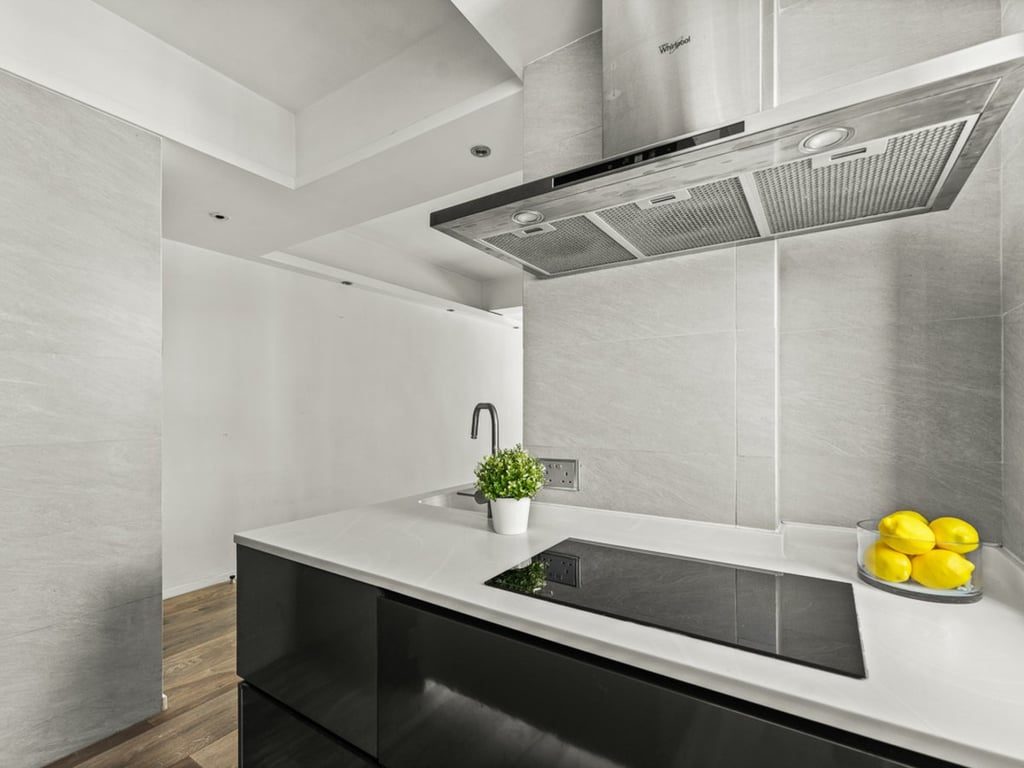 photo 5 — Braemar Terrace, North Point