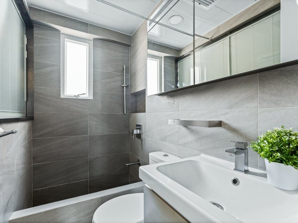 photo 7 — Braemar Terrace, North Point