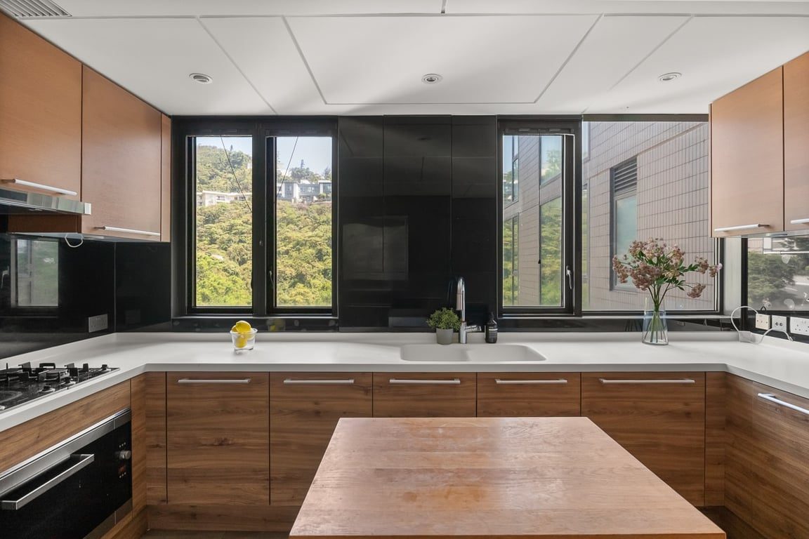 photo 15 — Belgravia, South Bay