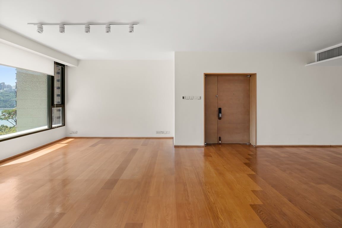 photo 5 — Belgravia, South Bay