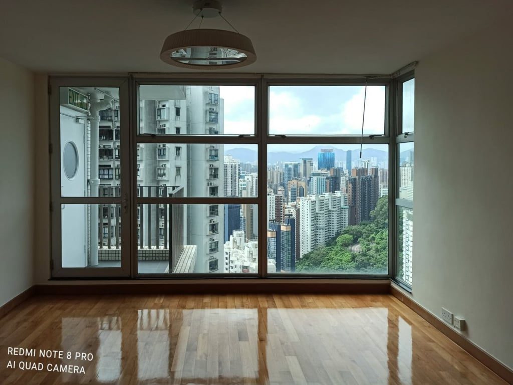 photo 3 — Grand Deco Tower, Tai Hang