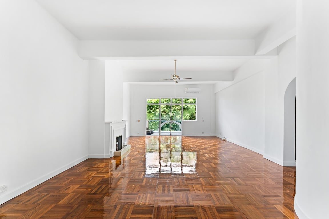 photo 6 — Stewart Terrace, The Peak