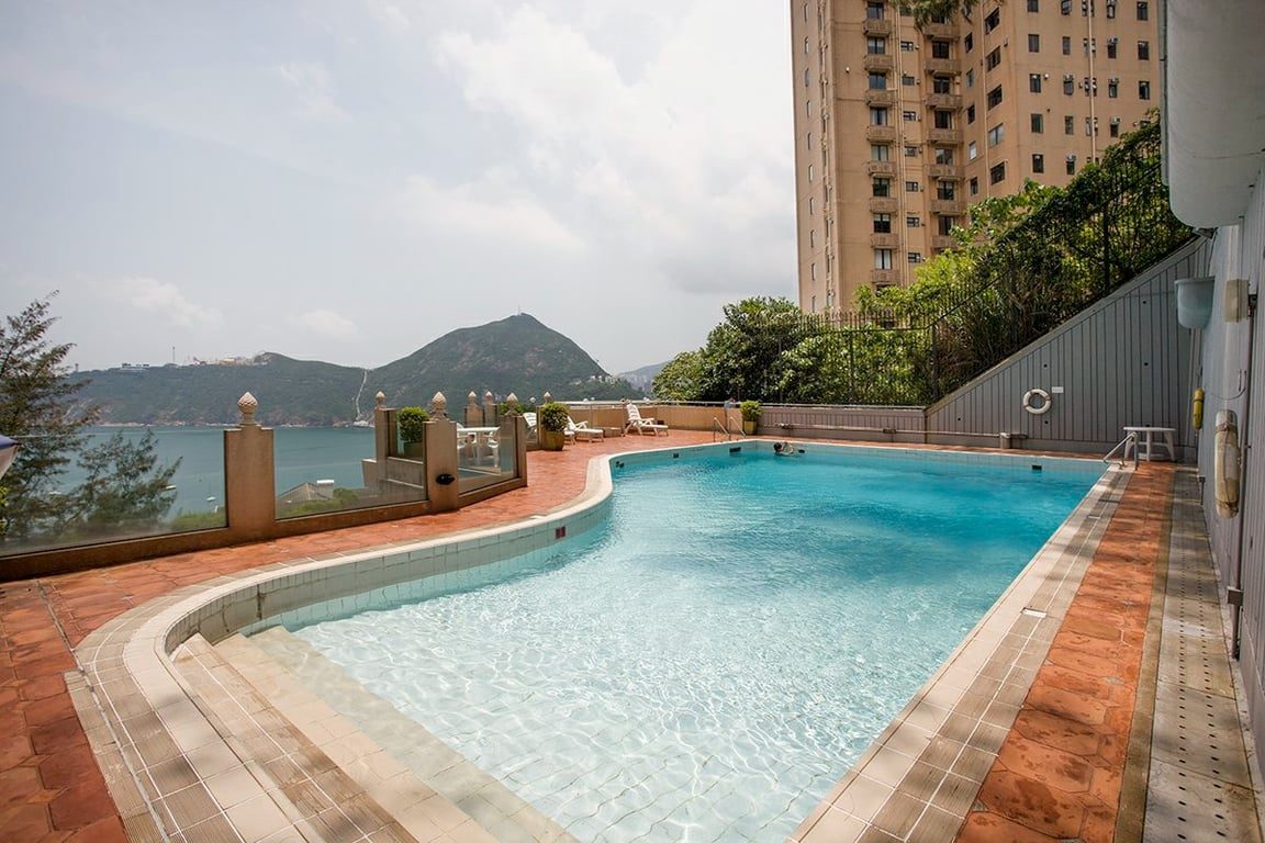 photo 17 — Pine Crest, Repulse Bay