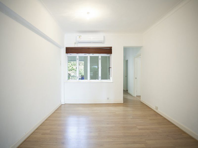photo 5 — Grand House, Mid Levels Central