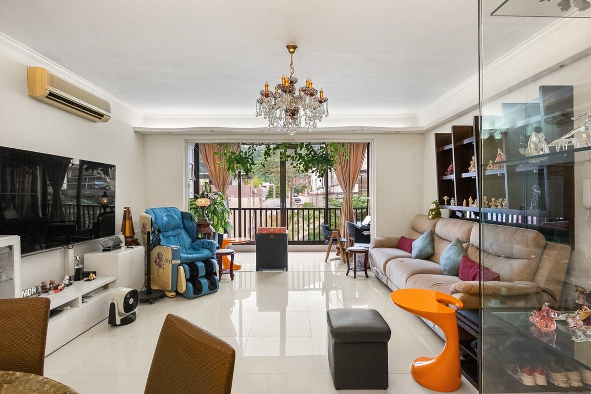 photo 2 — 11 Broom Road, Happy Valley