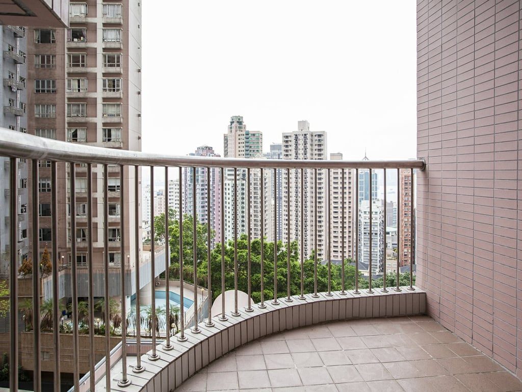 photo 2 — Dragonview Court, Mid Levels West