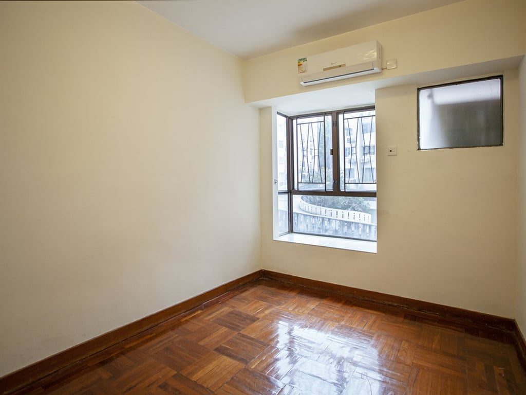 photo 7 — Dragonview Court, Mid Levels West