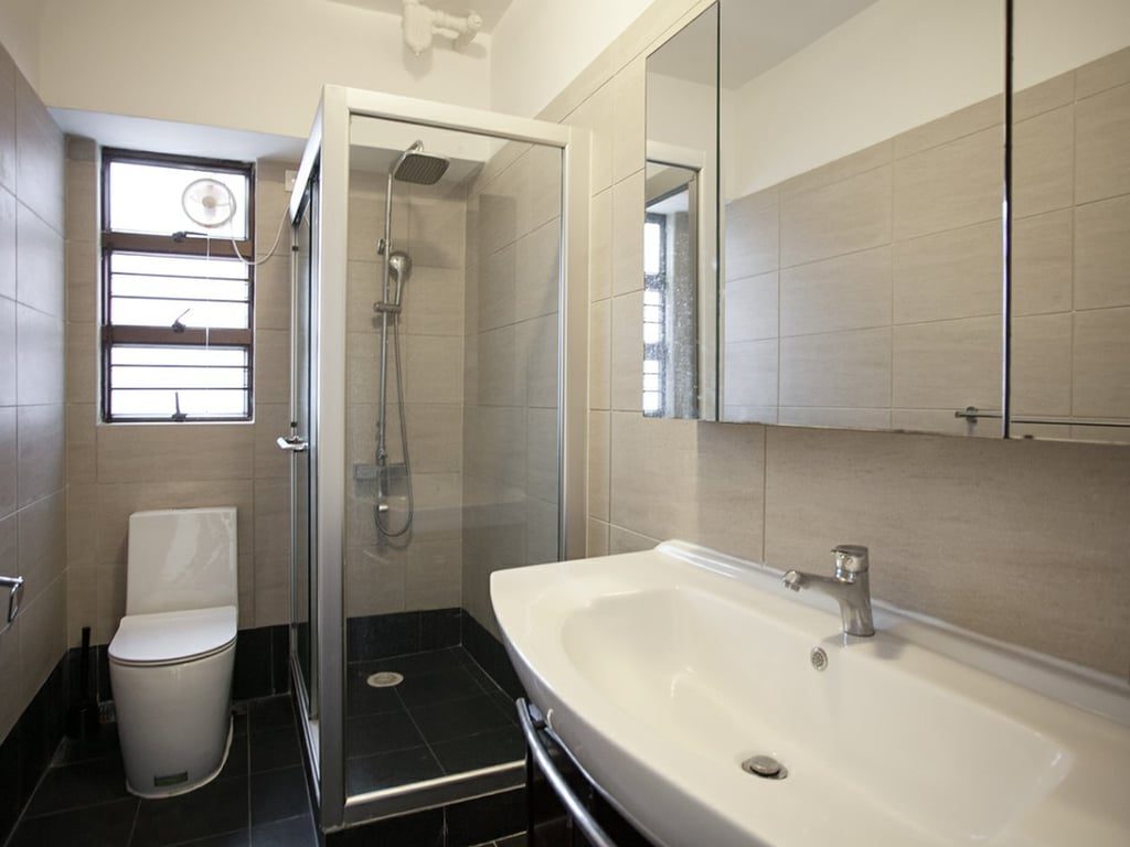 photo 8 — Dragonview Court, Mid Levels West