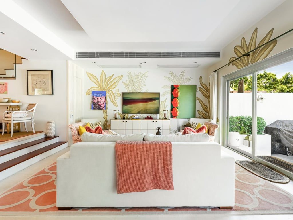 photo 8 — Grosse Pointe Villa, Stanley