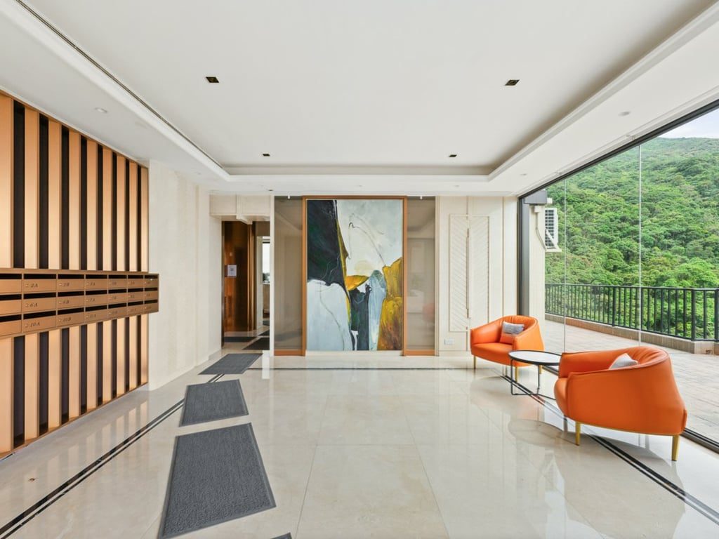 photo 9 — Ridge Court, Repulse Bay