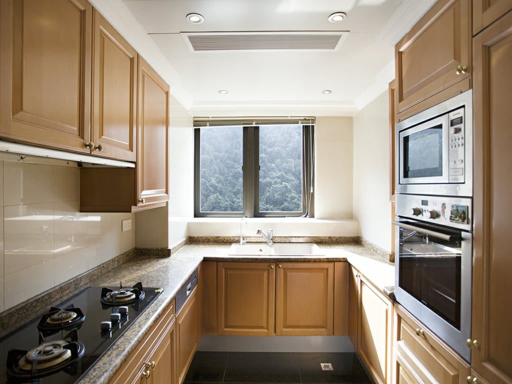 photo 4 — Tavistock II, Mid Levels Central